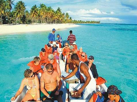 saona crusoe vip excursie large image